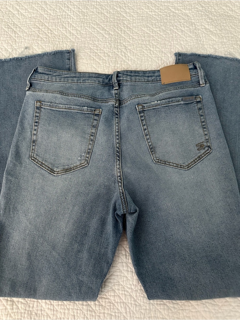 Seven7 Women's Light Blue High Rise Distressed Slim Flare Jeans Size 12 - Picture 4 of 11